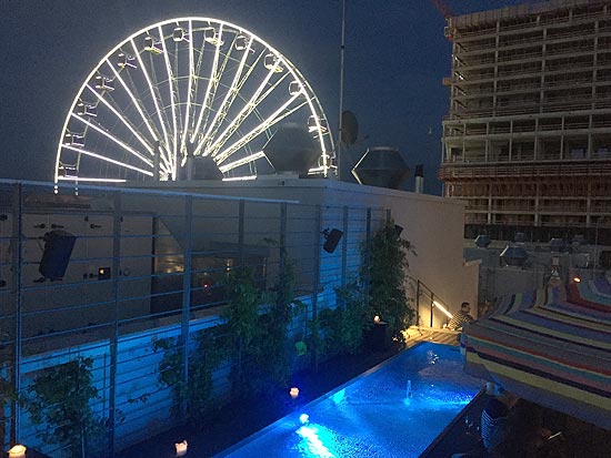 buffet Kull bar Rooftop Pop Up auf zwei Ebenen vom 01.-17.08.2019 auf der Hoch5 Dachterrasse am Ostbahnhof (©Foto. Martin Schmitz)